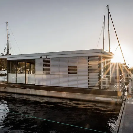 Hausboot In Bådhotel