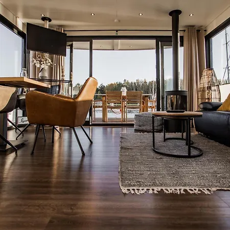 Hausboot In Bådhotel *