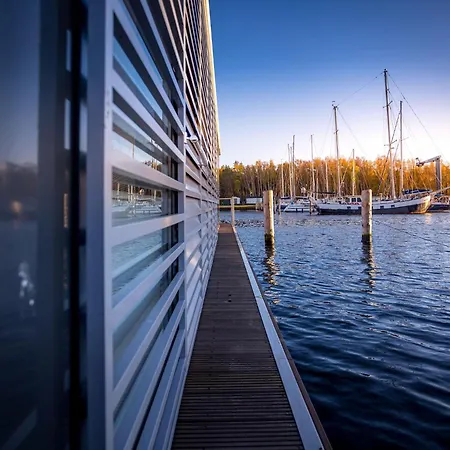 Hausboot In Bådhotel Peenemunde