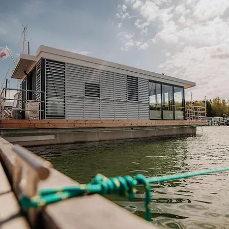 Baltic Sea Views & Cozy Comfort 페네뮌데