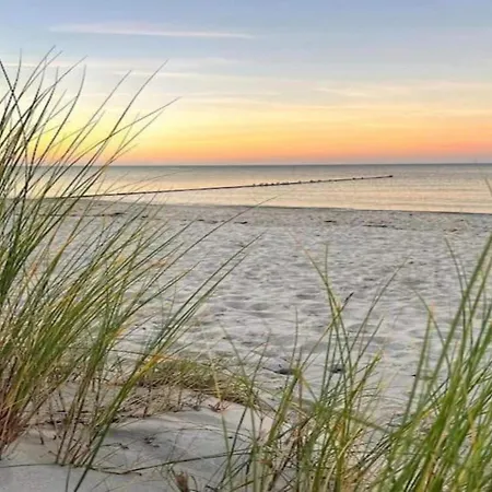 Baltic Sea Views & Cozy Comfort 보트호텔 *